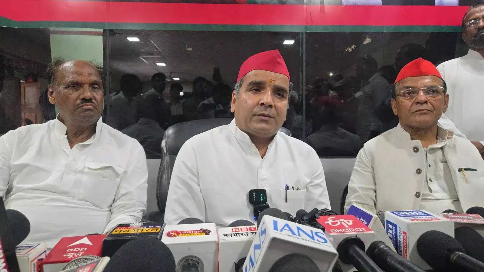 सुभासपा विधायक अब्बास अंसारी की विधानसभा सदस्यता समाप्त होना दुर्भाग्यपूर्ण : धर्मेंद्र यादव सुभासपा विधायक अब्बास अंसारी की विधानसभा सदस्यता समाप्त होना दुर्भाग्यपूर्ण : धर्मेंद्र यादव